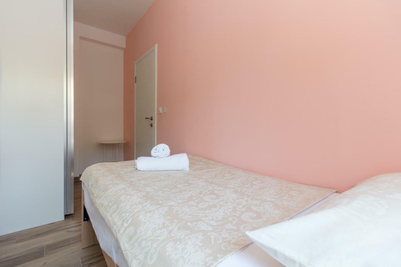 Apartments Beach House Villa Premantura Kültér fotó